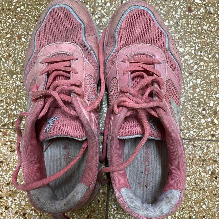 Sepatu sekolah wanita sneakers wanita ardiles size 38 warna pink model tali sepatu kasual wanita