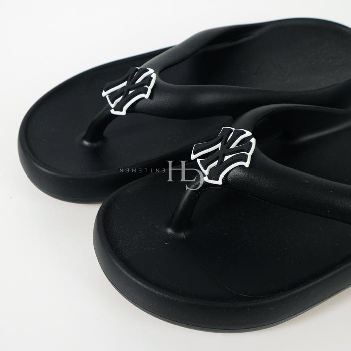 MLB NY Yankees Chunky Bouncer Flip Flop Black