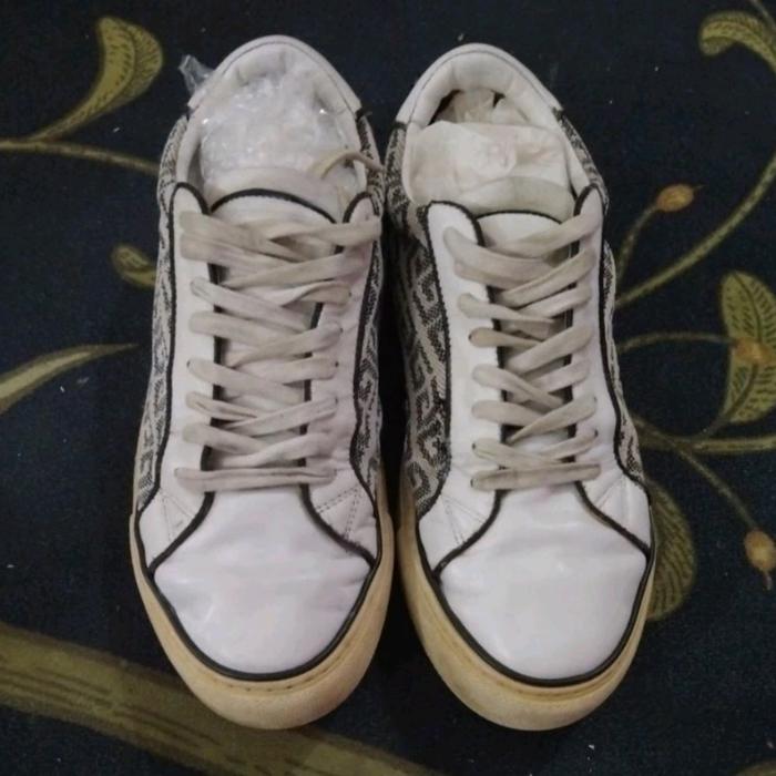 SEPATU GIVENCHY SNEAKERS SIGNATURE