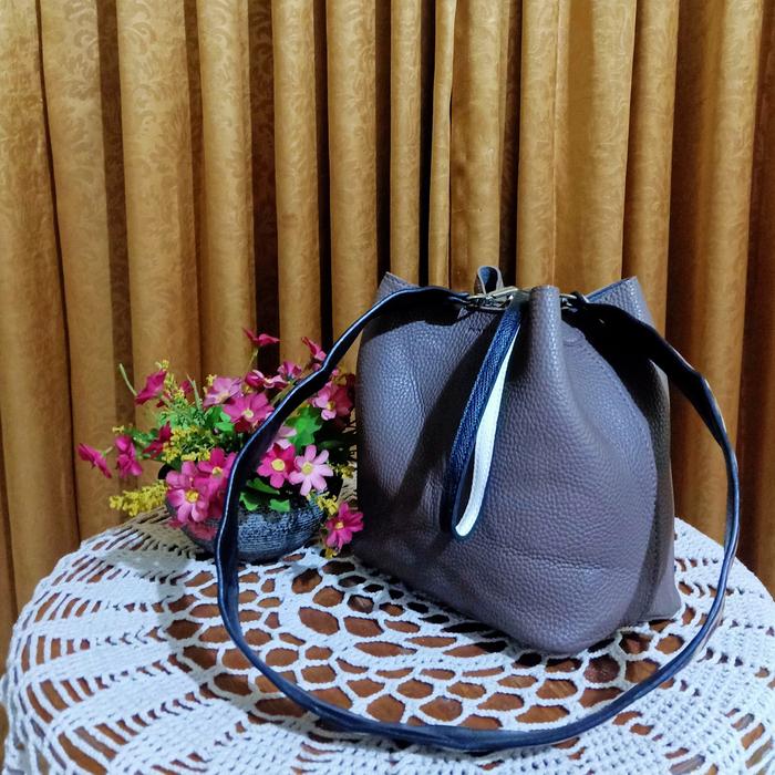 Find Kapoor Bucket Bag Pingo 20 coklat mocca