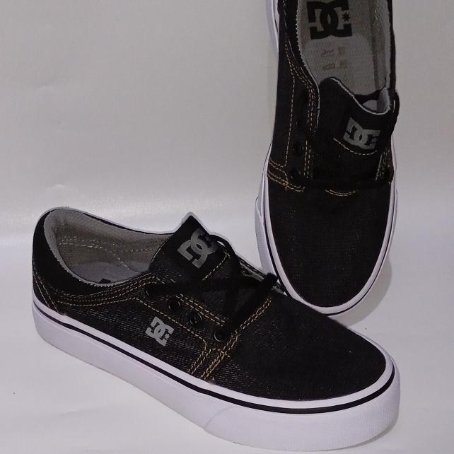Sepatu Anak Kids DC Trase TX SE BW Denim size 36 22 Skate Board Original OG Authentic Low Canvas Boy