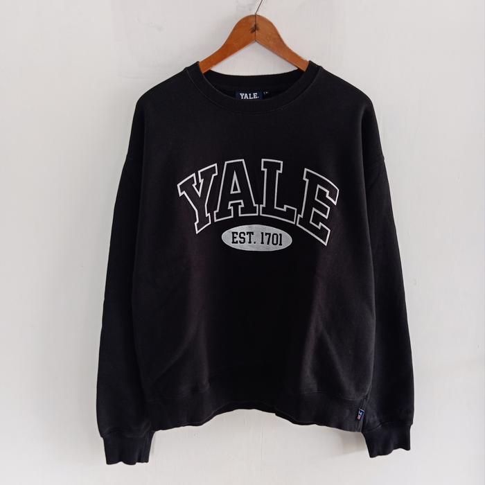crewneck sweater sweatshirt Yale black