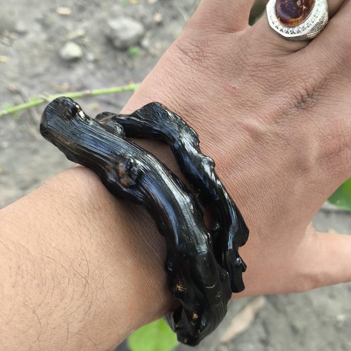 GELANG AKAR BAHAR HITAM NATURAL JUMBO TUA NGURAK BERSERAT TAJAM