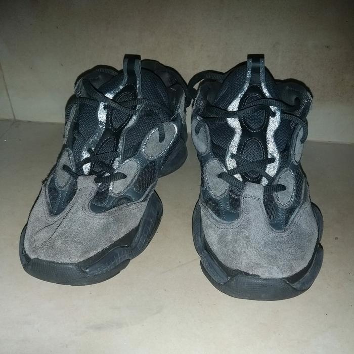 Sepatu Adidas Yeezy 500 Hitam Abu import second bekas