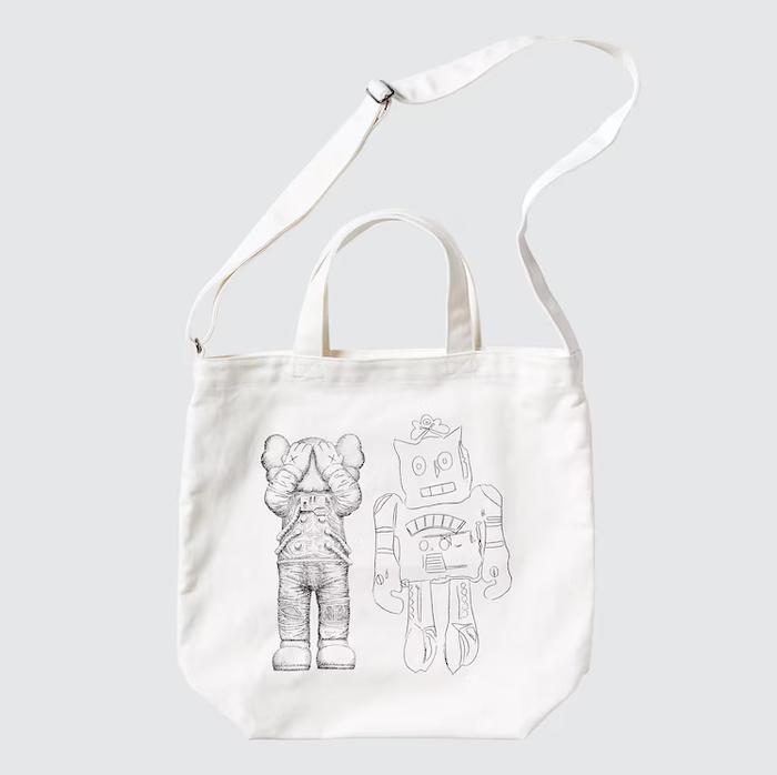 Uniqlo Tas Jinjing 2WAY KAWS + Warhol White Brand New 100% Authentic