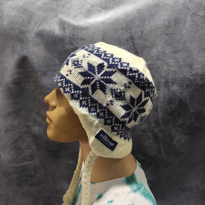 topi  beanie kupluk rajut ellesse navajo bekas