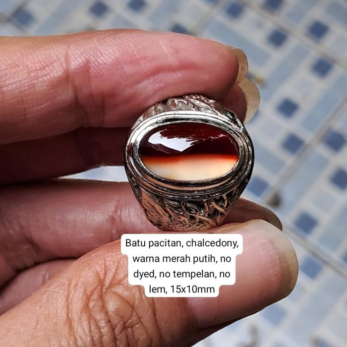 Batu anggur pacitan chalcedony merah putih, bukan lem, bukan dyed, asli alam, unik dan langka