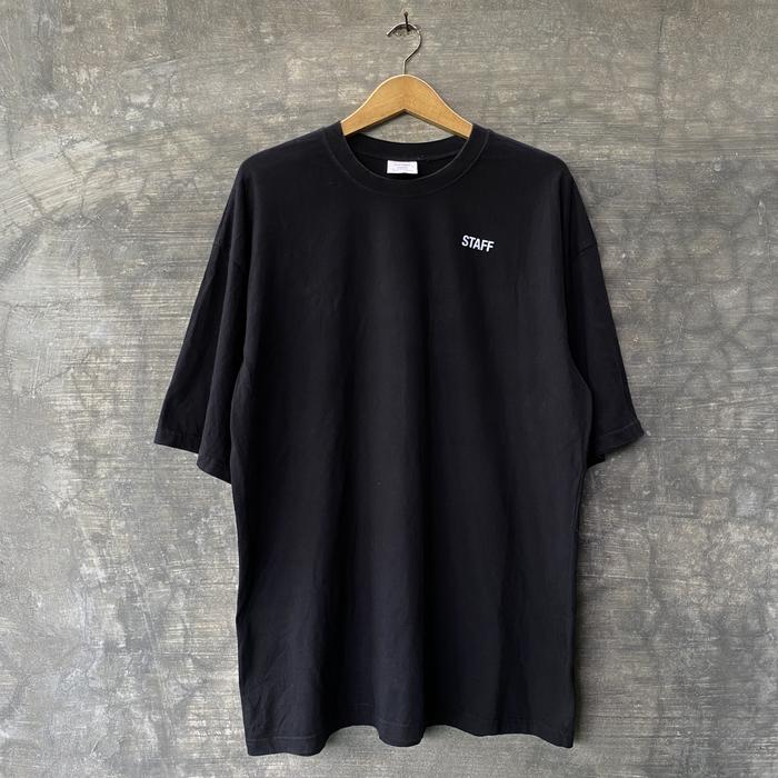 Vetements staff SS18 reflective