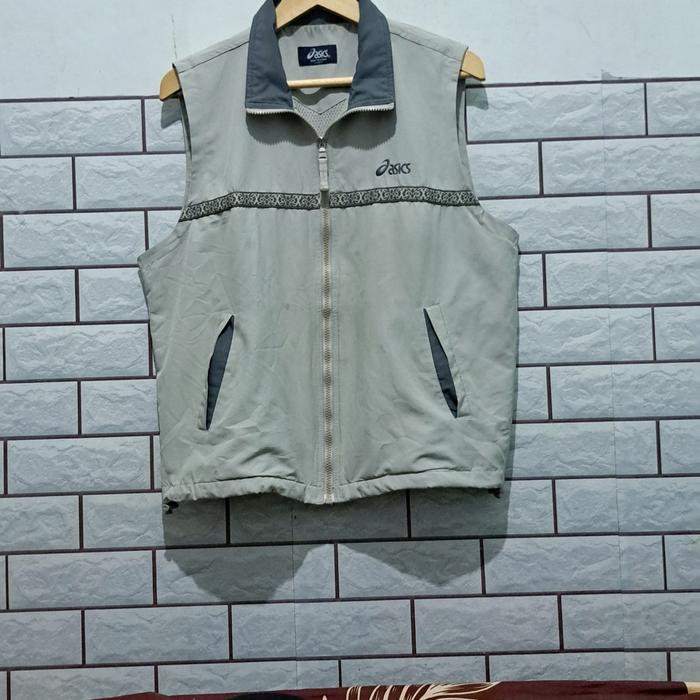 Vest Rompi Asics size 100 setara L
