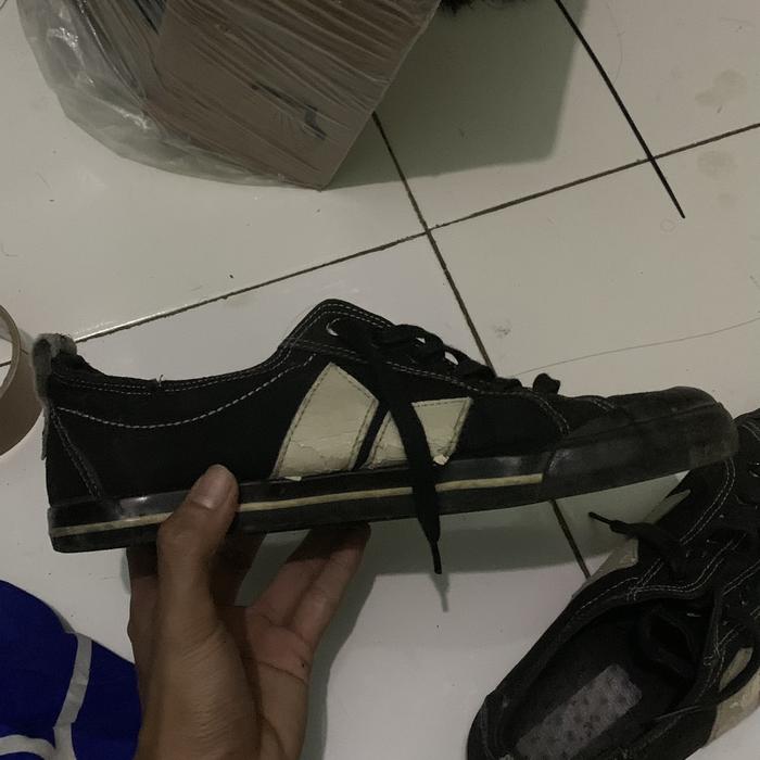 Sepatu Macbeth Elliot size 42