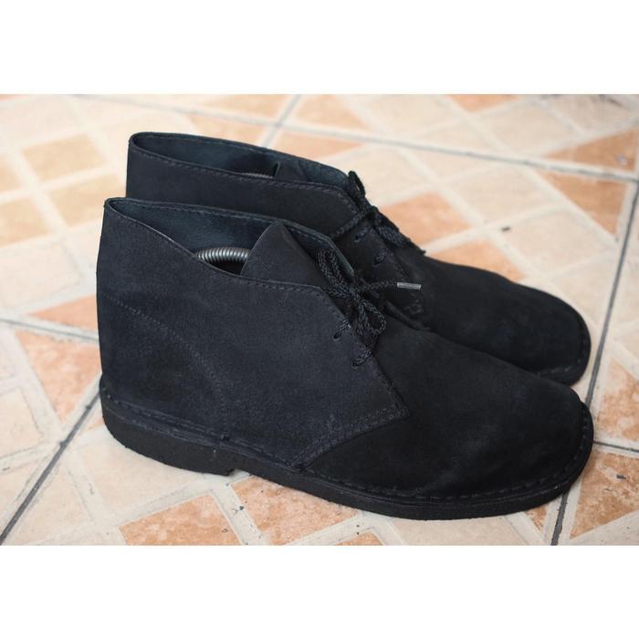 Sepatu Desert Boots Leather Suede Full Black mirip Clarks not Uniqlo Vans Converse JV Dr Martens Red