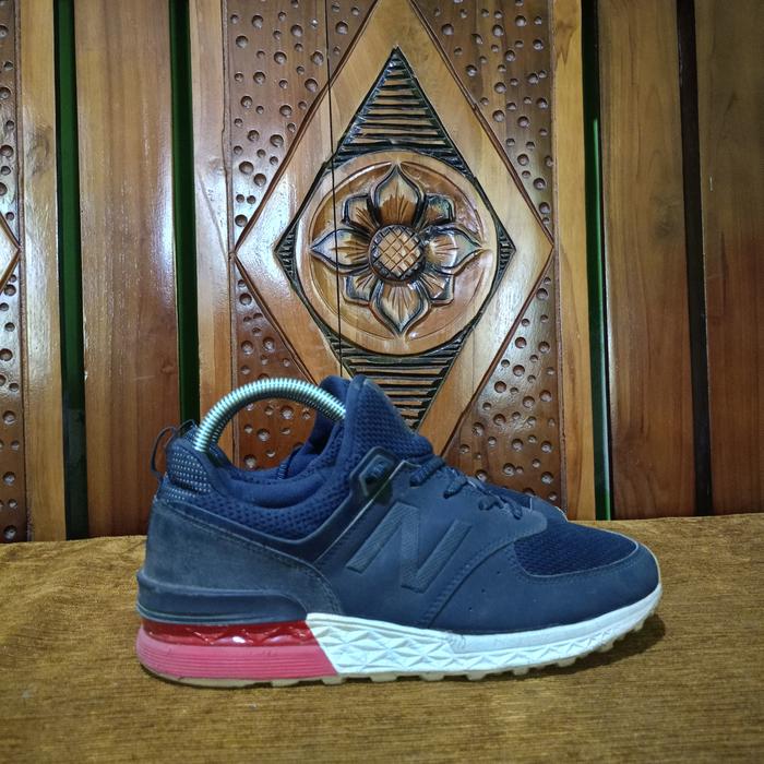 New Balance 574 Runing second