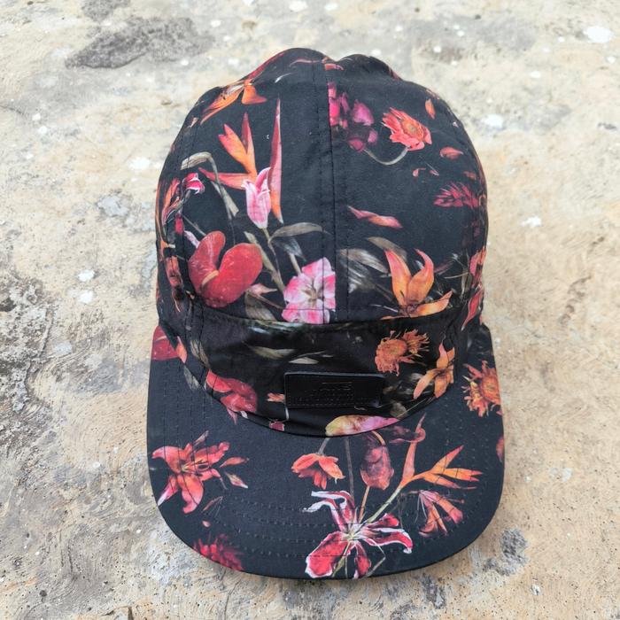 Topi VANS Five Panel Floral Rare