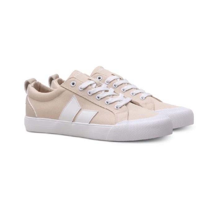 Macbeth Classic New Eliot - Natural/White