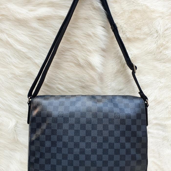 Tas Selempang Sling Bag Kulit Asli Pria Second Preloved Branded3
