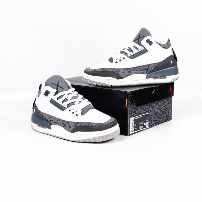 (VLTAVN) Sepatu Nike Air Jordan 3 X Kaws White Grey Murah