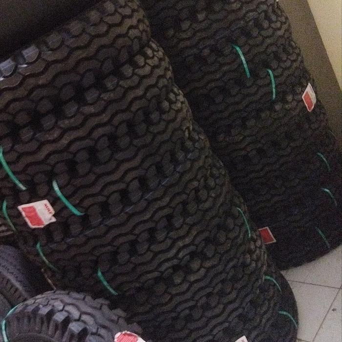 Ban Truck / Truk MRF 1000-20 ( M77 )