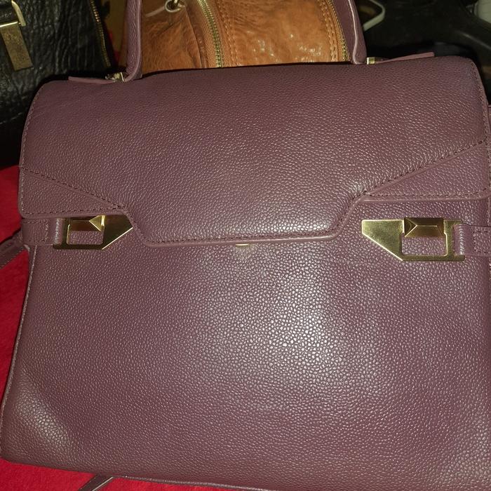 Tas Kulit Asli merek finn esker