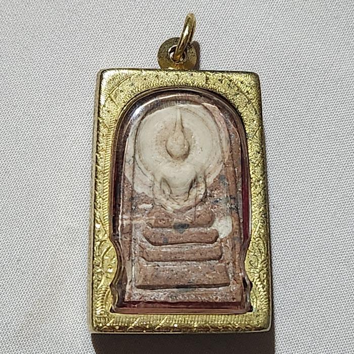 phra Somdej relic sam roi yod