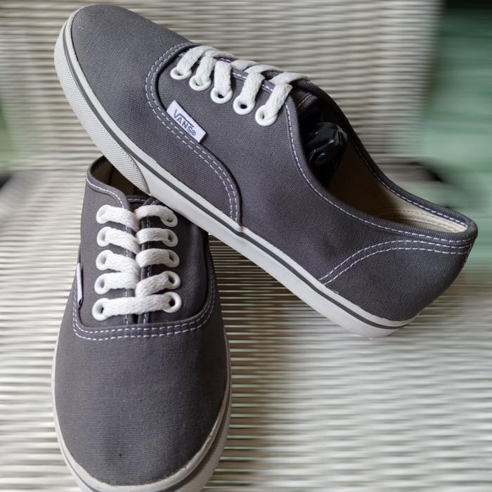 Vans Authentic Lo Pro (Pewter/True White) Women's Shoes Size 35
