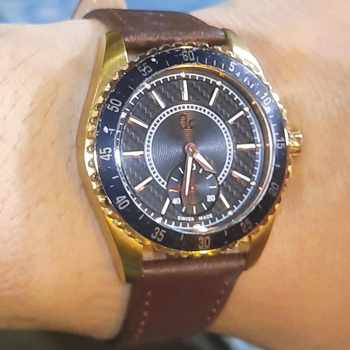 Jam Tangan Pria Guess Collection Gc 47001L Bekas baik