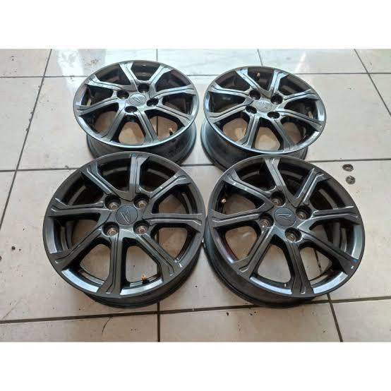 Velg OEM Daihatsu Ayla R14 (hanya velg 1 pcs)