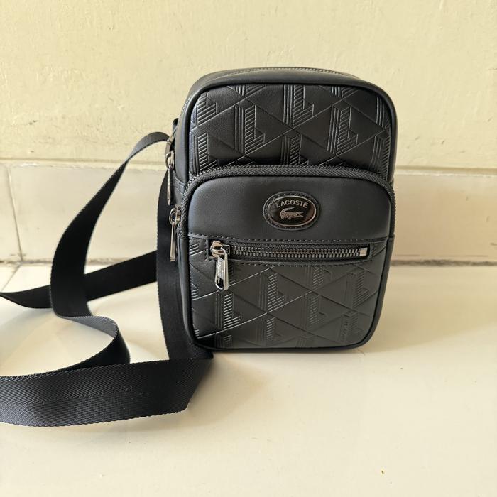 lacoste monogram print small crossover bag tas pinggang hitam black bahu shoulder clutch slempang or