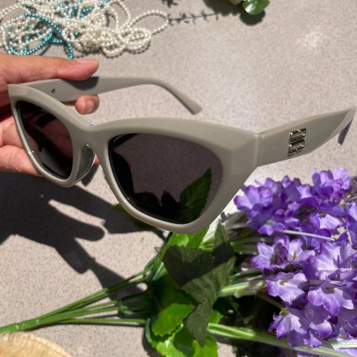 Monaco Grey Cat eye Korean Gm Sunglasses Women eyewear vacation summer anti uv wonderlust travel hol
