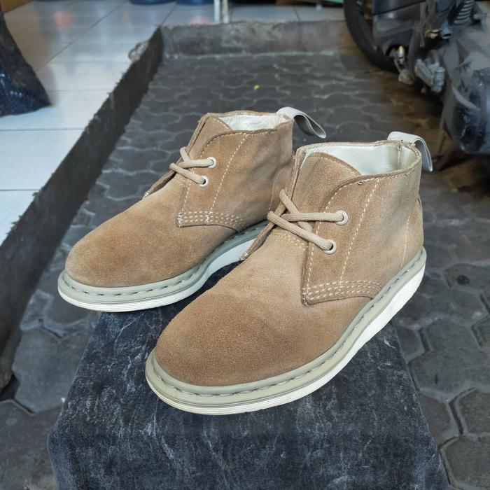 Dr Martens Manton Sand Suede (docmart clarks solovair redwing thorogood paraboot loake underground s