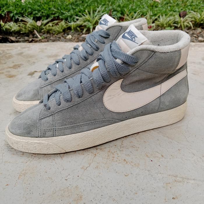 nike blazer mid second sneaker