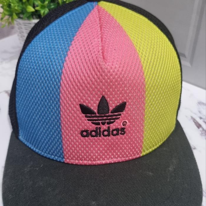 Topi Snapback Adidas Rita Ora original