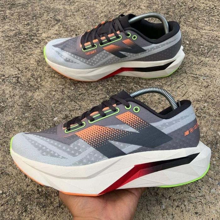 SEPATU NB FUEL CELL SC ELITE V4 - GREY ORANGE/BLACK RED