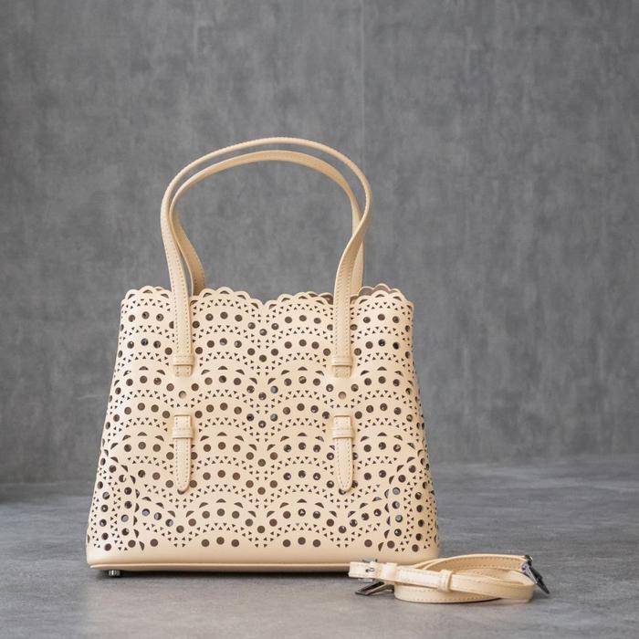 bag Alaia tas Mina 25 Vienne Wave Lux Calfskin Dune