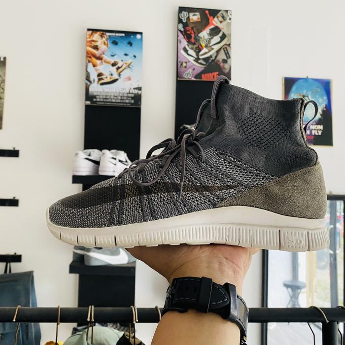 ni** free rn flyknit sneakers