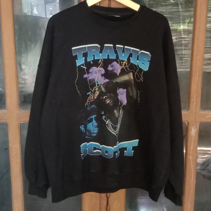 Crewneck Travis Scott Second Bekas Pria Wanita