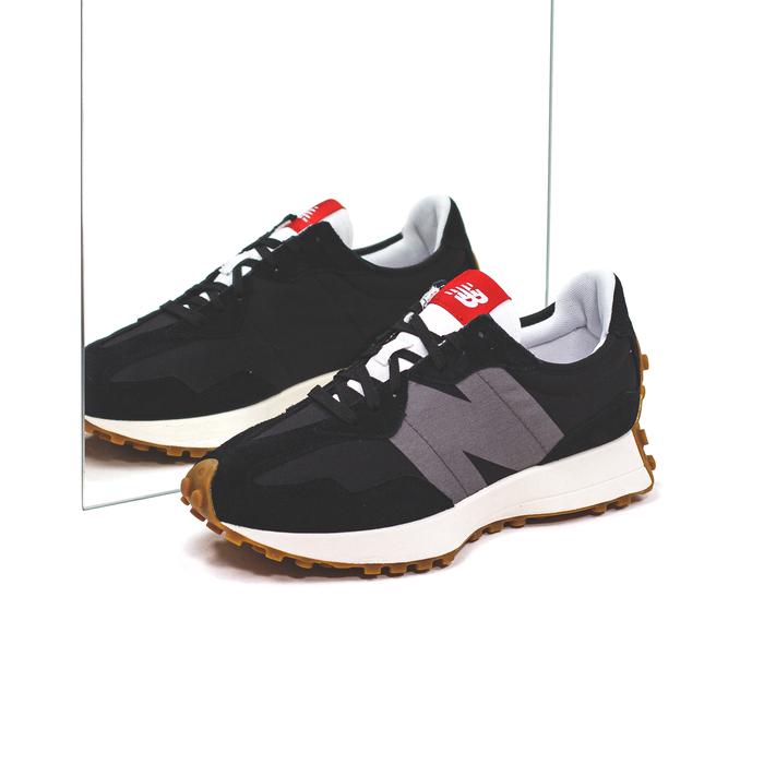 NB 327 Black Castlerock White