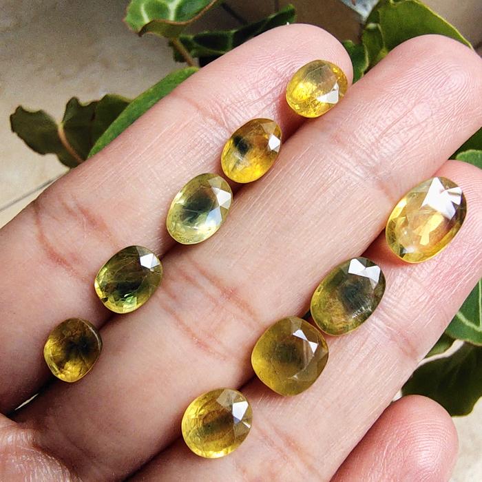 Natural Batu Permata Mulia Yellow Sapphire Bicolor / Batu Safir Bicolor Asli