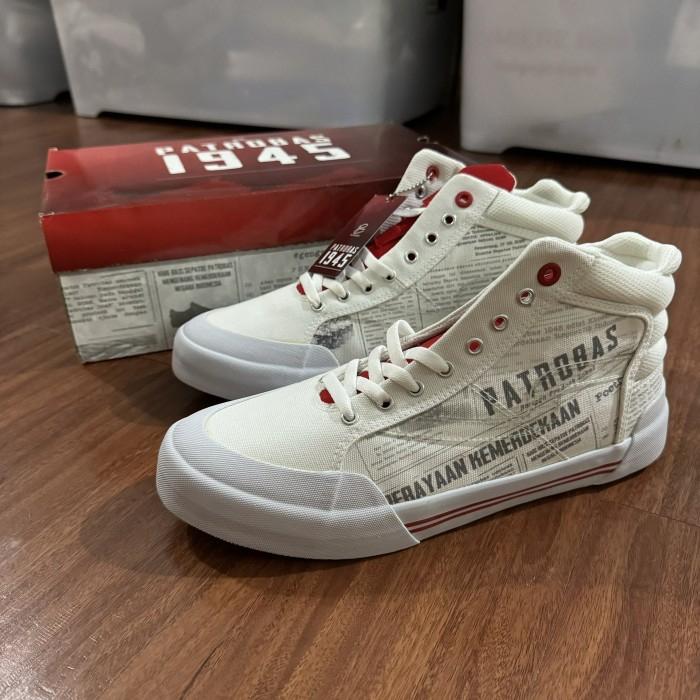 Sepatu Sneakers Patrobas 1945 Edisi Kemerdekaan HIGH - Size 43