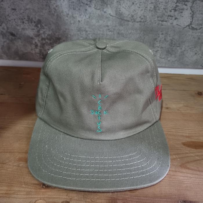 Topi nike x travis scott cactus jack
