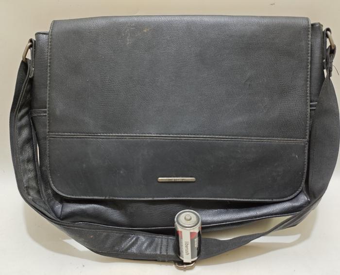 River island sling bag man fashion office bag luggage case tas selempang pria