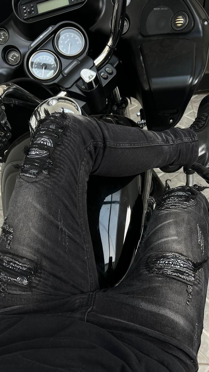 Paisley Bikers & Teaglaim Bikers