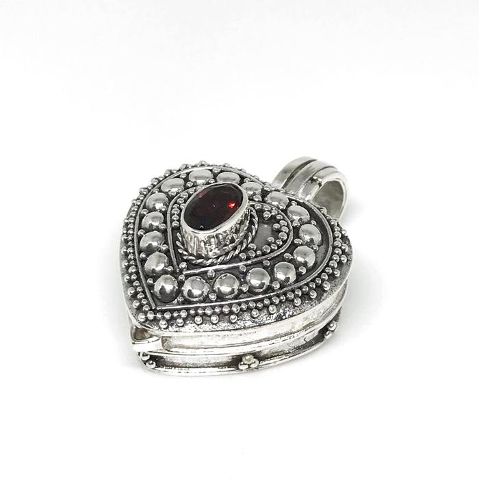 Liontin Kalung Pendant Perak Silver Bali Bayi Box Buka Tutup Jantung Hati Love Jawan Batu Garnet Asl