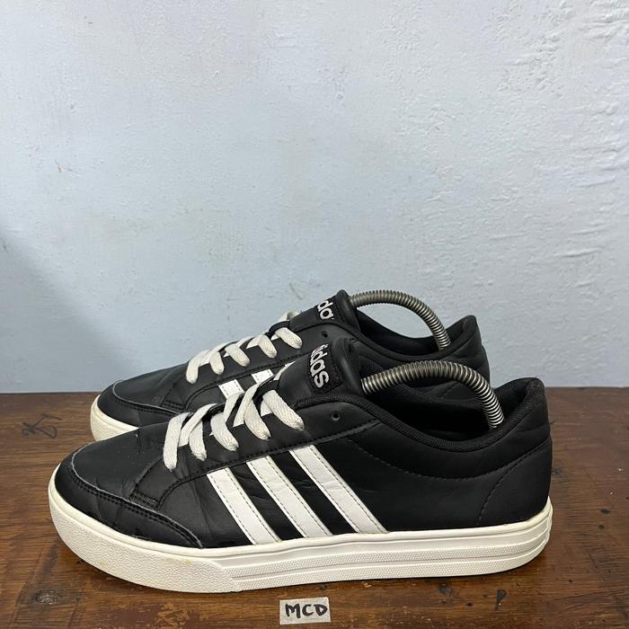 sepatu second ori adidas vs set black white size 41⅓