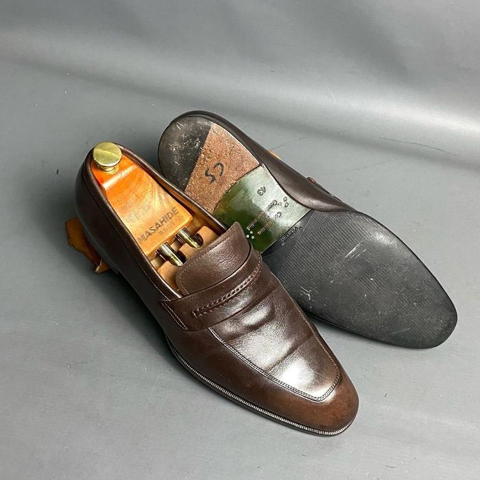 CNES shoemakers penny loafers not cheaney weejuns fortuna jalan sriwijaya barker crockett jones edwa