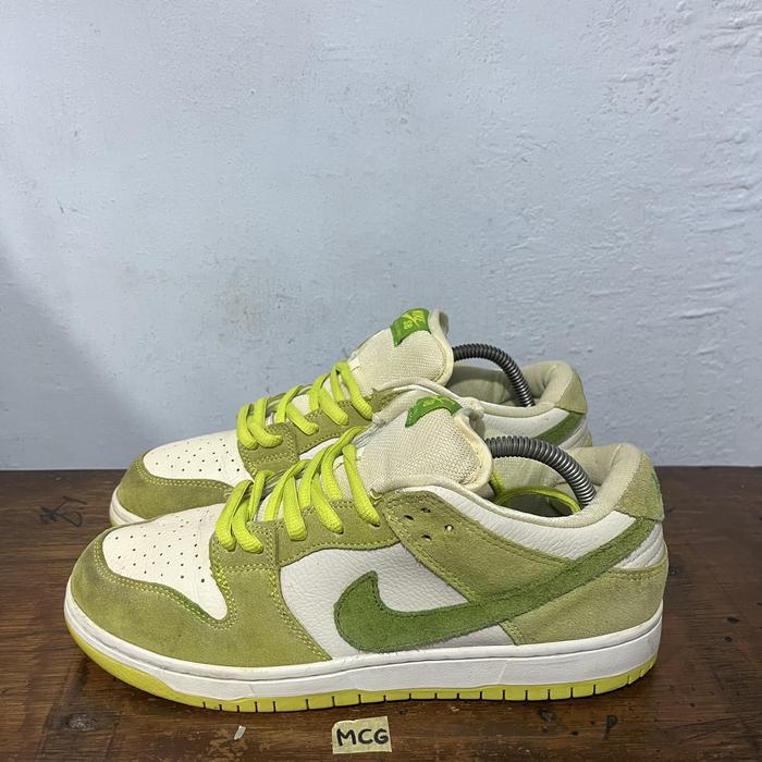 Sepatu second branded nike sb green apple size 42