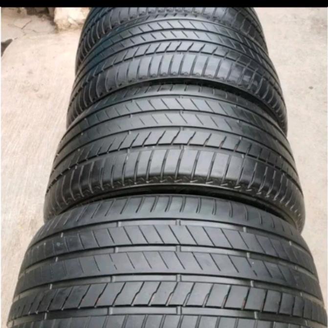 Ban mobil second copotan 305/40 ring20 ban tubeless