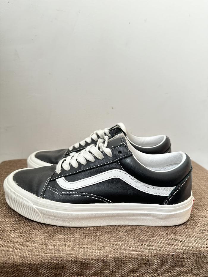 Vans Old Skool Leather Black and White 39