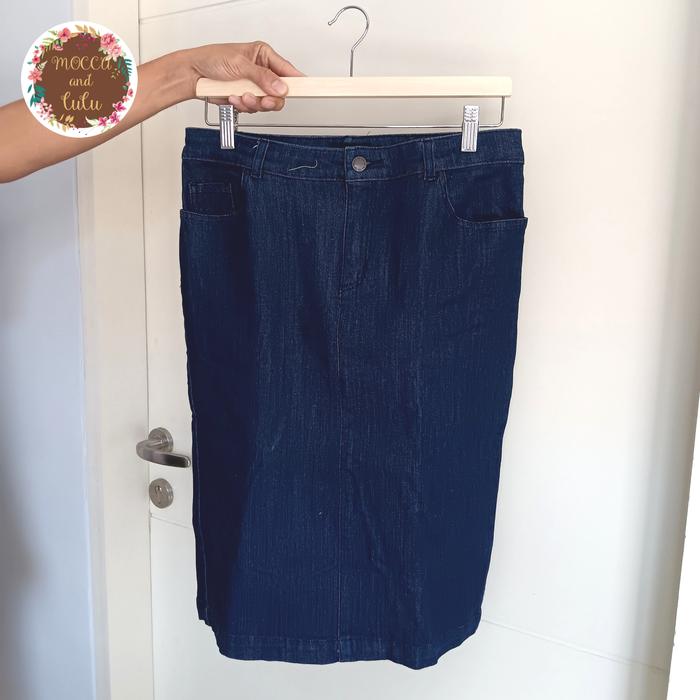 BAWAHAN JEANS WANITA T/X THE EXECUTIVE / ROK JEANS DENIM WANITA T/X