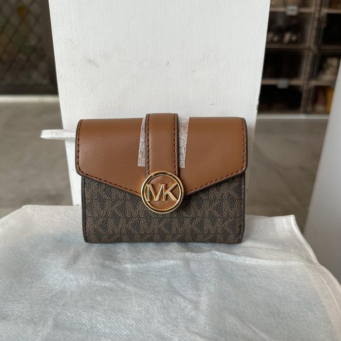 Dompet Wanita MerkMichael Kors Carmen Medium Flap Bifold Wallet
