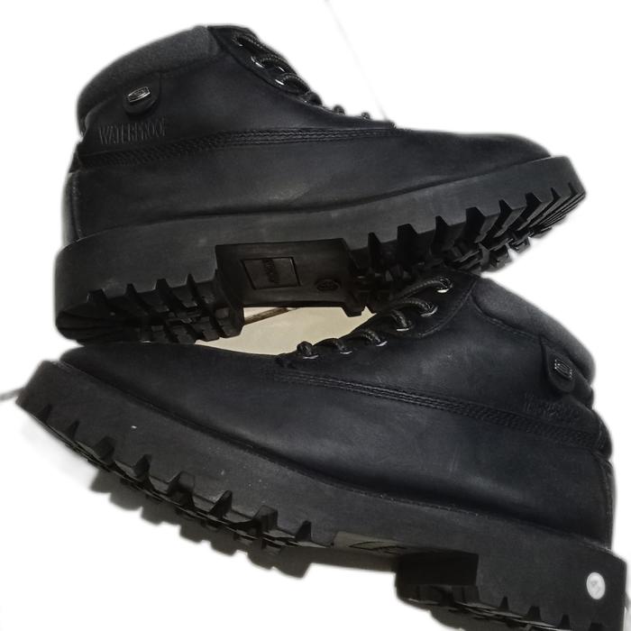 Sepatu boot brand Skechers second